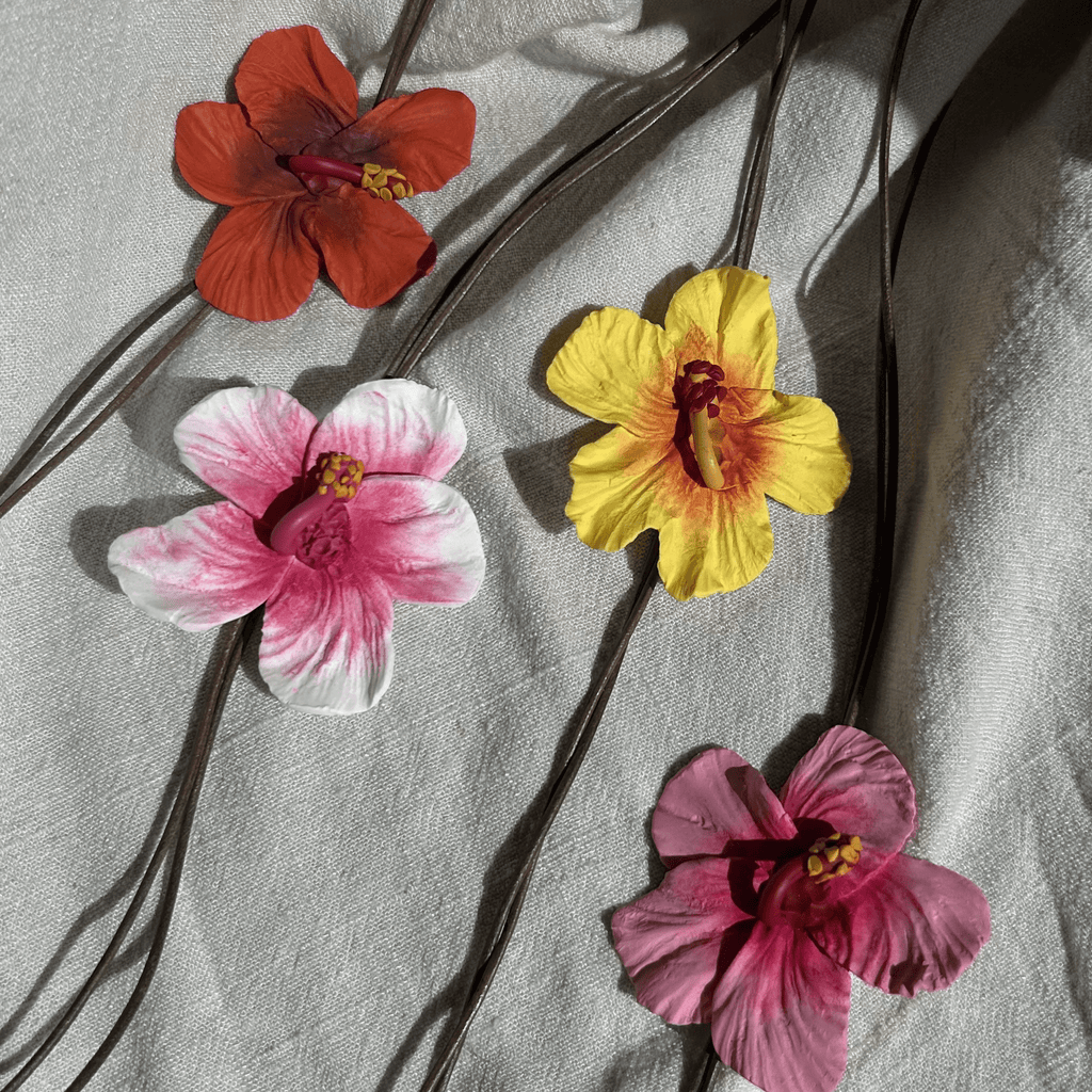 Collar Corbata Hibisco
