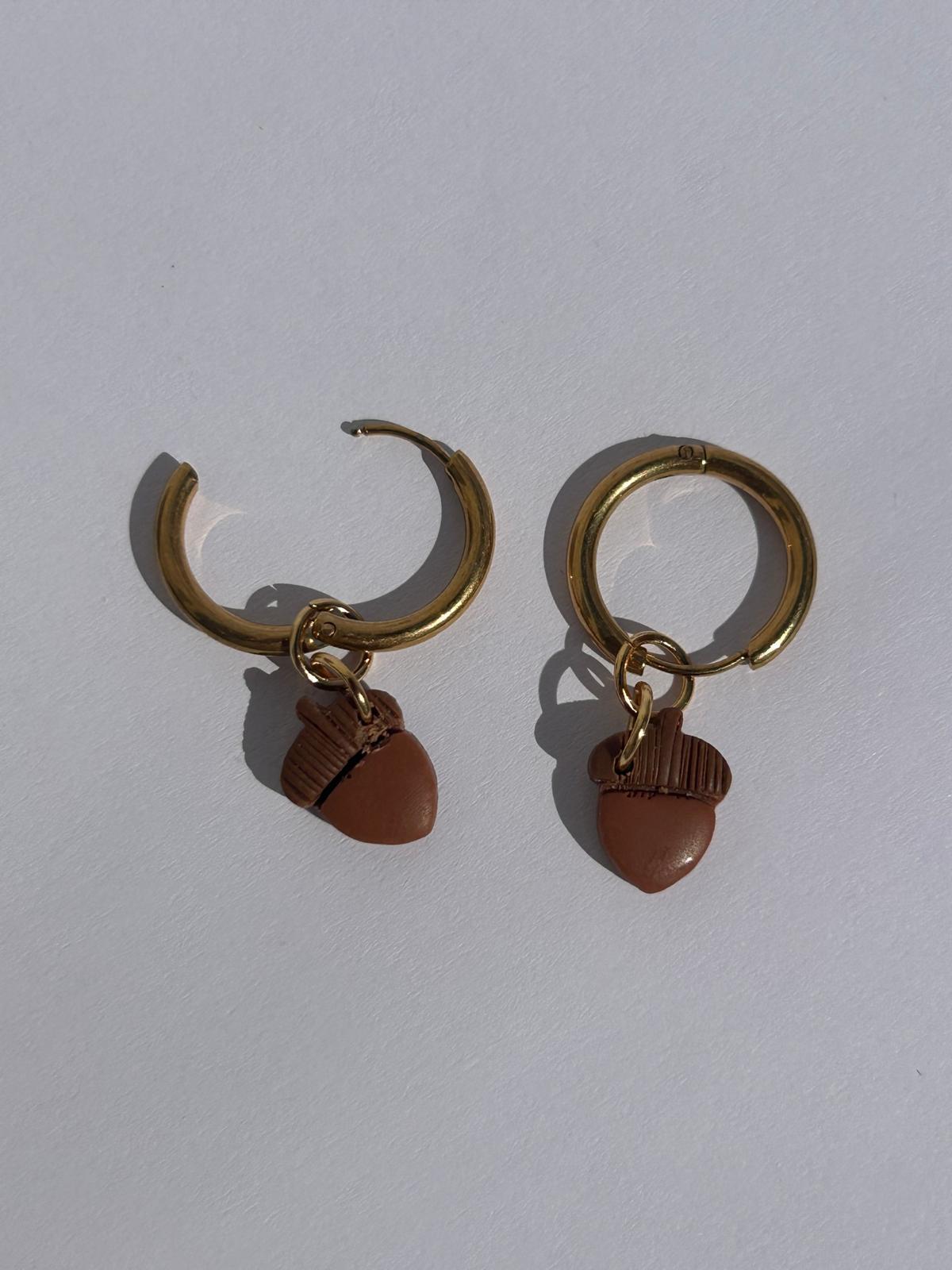 Charm bellota
