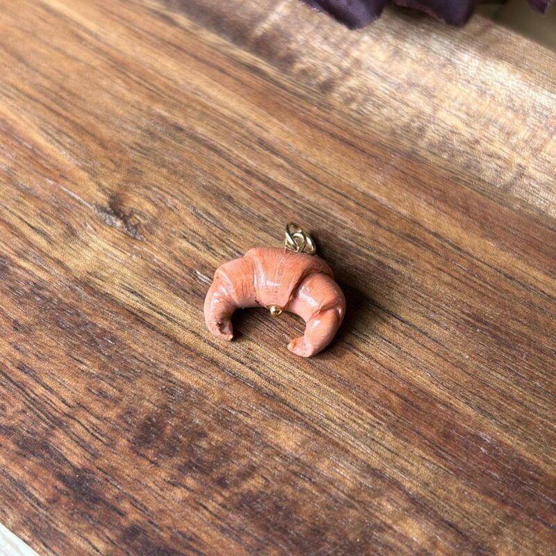 Charm croissant