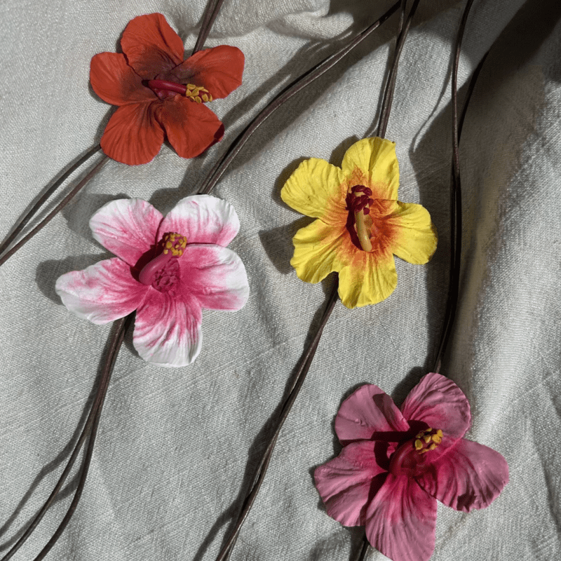 Collar Corbata Hibisco